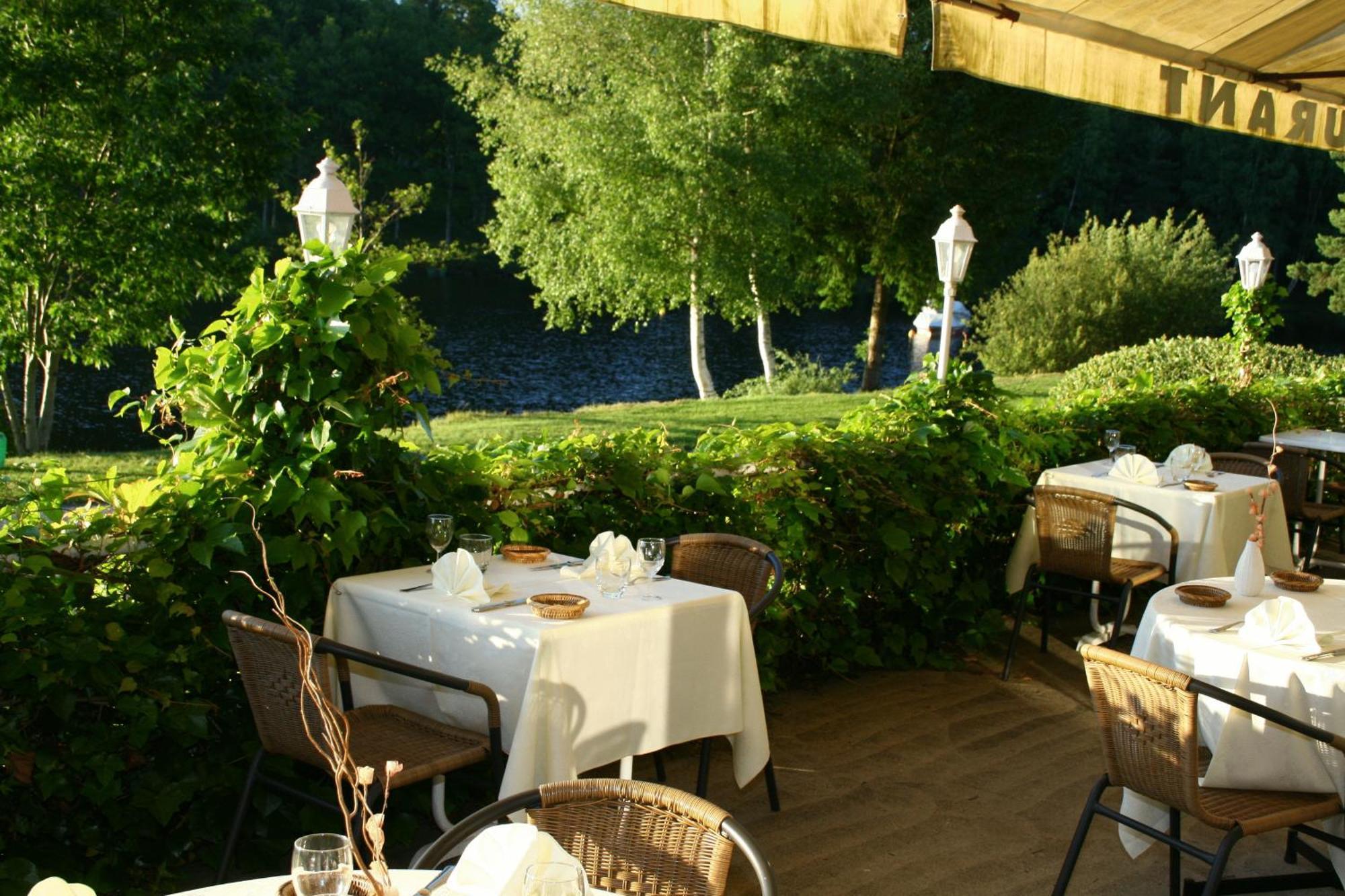 Logis Hotel Du Lac Neuvic  Luaran gambar