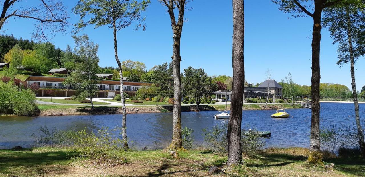 Logis Hotel Du Lac Neuvic  Luaran gambar