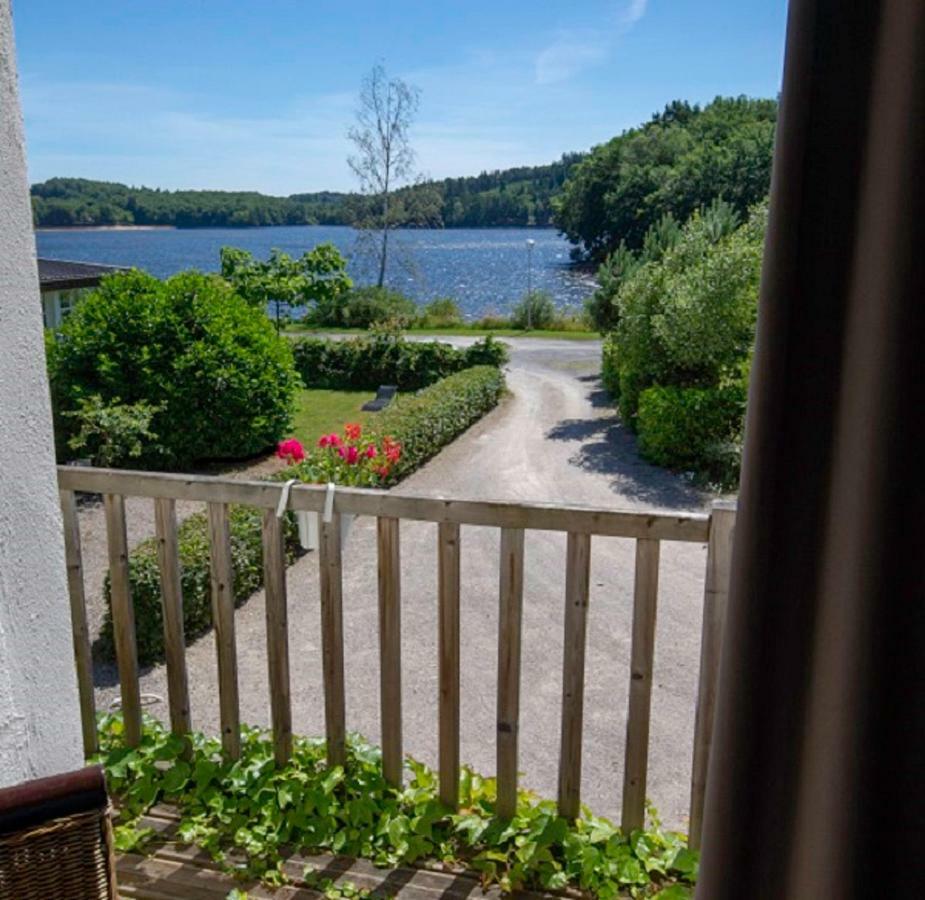 Logis Hotel Du Lac Neuvic  Luaran gambar