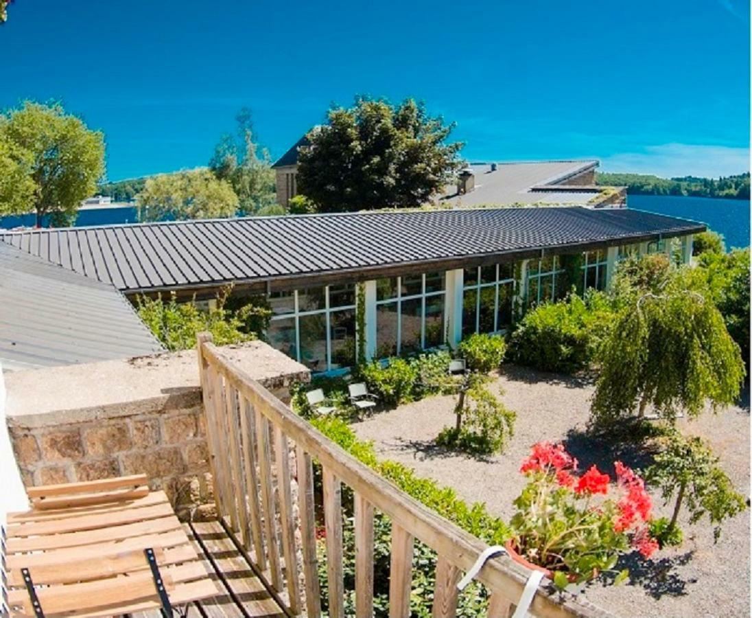 Logis Hotel Du Lac Neuvic  Luaran gambar